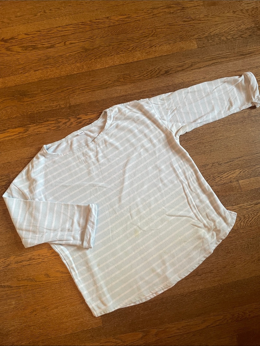 Old Navy White and Light Blue Striped 3/4 Sleeve Top